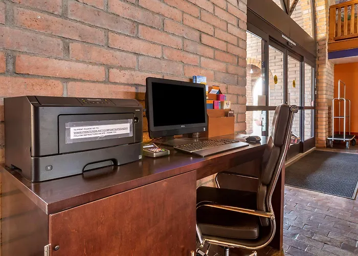 Hotel Comfort Near Sabino Canyon 4*