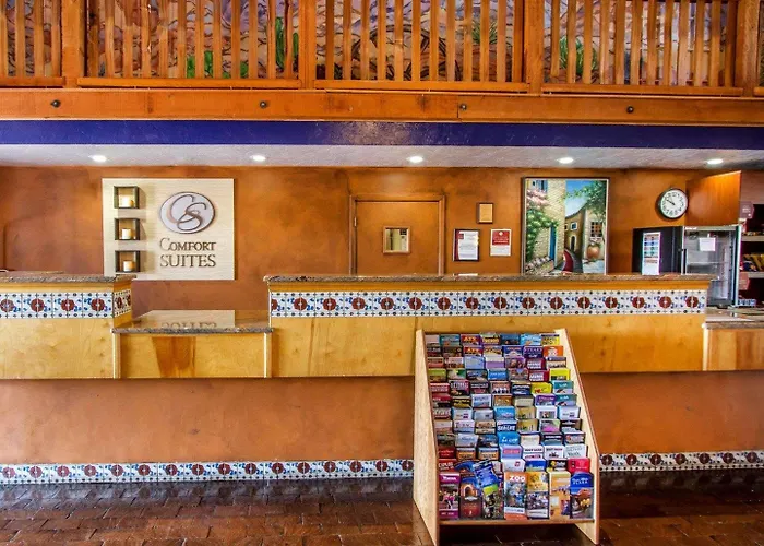 Hotel Comfort Near Sabino Canyon 4*