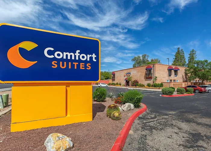 Comfort Near Sabino Canyon 4*