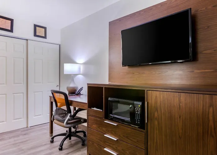 Hotel Comfort Near Sabino Canyon
